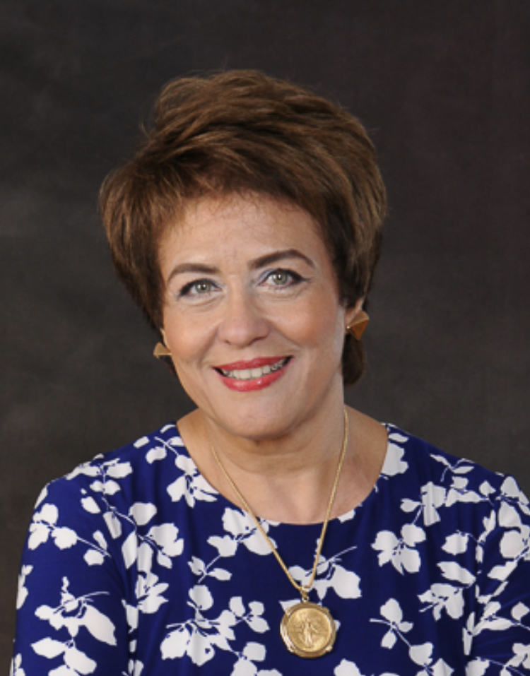 Ángela Caba, Psicóloga Clínica, Social y de la Salud. CEO de Pigmalión, EIRL.